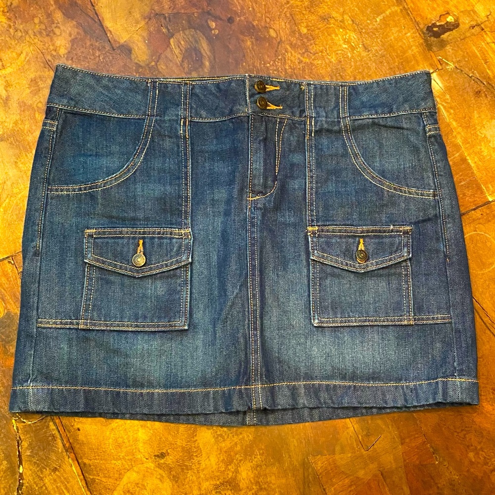 4 for $20 Old Navy size 10 blue jean mini skirt